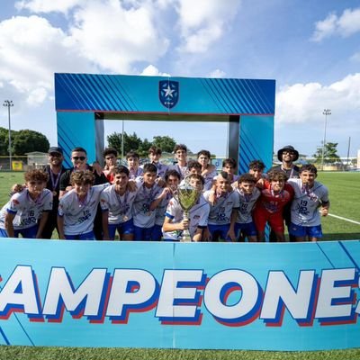 De Guayama 🇵🇷
⚽️🐶👨‍💻👨‍👩‍👦‍👦