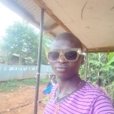 TagiriE39369's profile picture. Am a leather designer