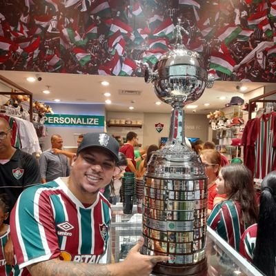 Erickaguiar94's profile picture. 