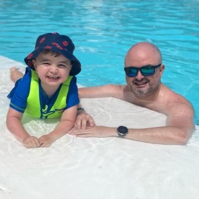 eloCsirhC's profile picture. 🏴󠁧󠁢󠁷󠁬󠁳󠁿⛴️🔴🏏🐗🌼