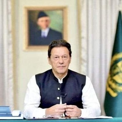 تمام انصافی مجھے فالو کریں میں آپ سب کو فالو بیک کروں گااور ہم سب ایک دوسرے کو پرموٹ کریں کیونکہ مضبوط سوشل میڈیا ٹیم ہی مظبوط پاکستان تحریک انصاف ہے