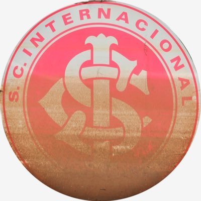 Sirvo a transformação e busco em cada palavra e ação ser útil!