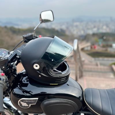 ---------🏍 → w400 広島 ''04''(21)大学生 ---------- 安全運転を心がけます/適当に絡んで来てください/いいねは呼吸/バイク乗りはみんな友達