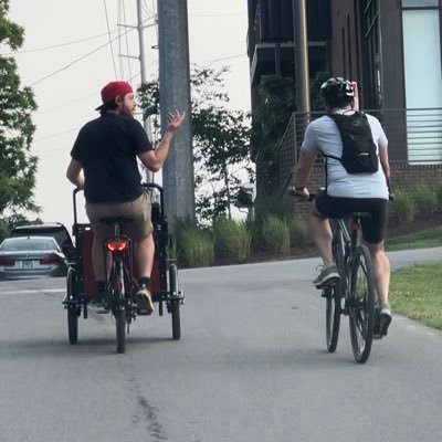 🏘️🚲🚌. send me your traffic (safety) and parking concerns. my opinions are my own and do not represent my employer or my city.