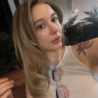 lyna (@lynacum) Twitter profile photo