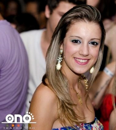 Come get a little close and bite me en la boca ♪