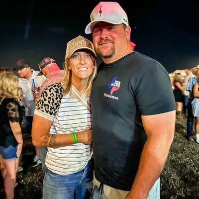 Jesus lover - LEO wife - mom of boys - bleeds purple💜🦅 - TX Rangers fan - proud Texan❤️