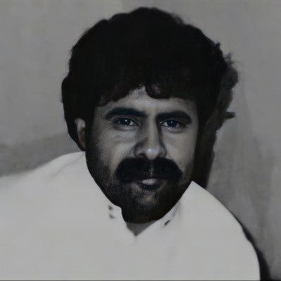 8ritg's profile picture. مأجور يا قلبٍ تعلق بالاوهام .