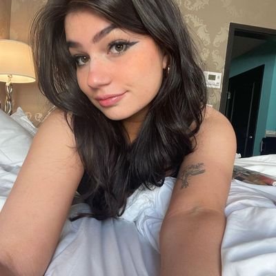 leticiafogs's profile picture. 16y -

Grupo de Prévia👇