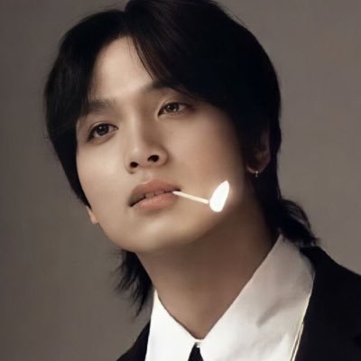 hecanleex's profile picture. 𝗥𝗼𝗹𝗲𝗽𝗹𝗮𝘆𝗲𝗿 𝟮𝗢𝗢𝗢 ・ Lee Haechan, his voice is wonderfull melody that could become a sweet little lullaby for you.