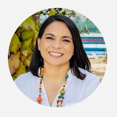 Senadora de Guerrero. Presidenta de la Comisión de Cultura del @SenadoMexicano. Consejera Nacional de Morena. Orgullosamente afromexicana.