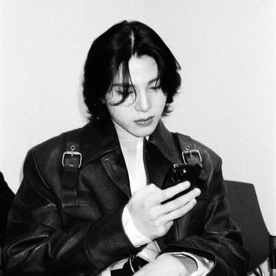 OfYoshii's profile picture. POTRAYED   ／ MM  — Treasure's Kanemoto Yoshinori. 𓆰𓆪 on ts So Junghwan