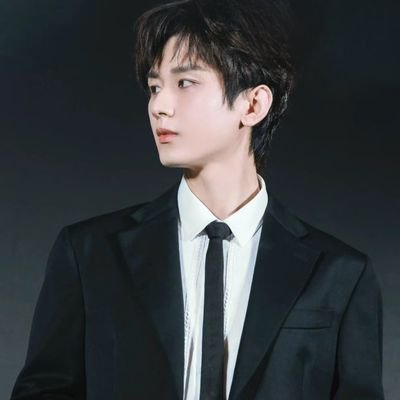 ChengYi900517's profile picture. 성의, 成毅, 청이, Cheng Yi