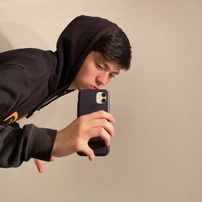 gschulzk's profile picture. ;7