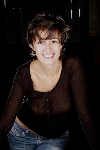Graduated in Psychology. Passionate. Eager to facilitate a spirit-mind-heart connection.
