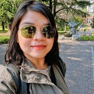 I draw straight-to-pen portraits (sometimes), take relatively decent photos (sometimes), and make coffee (all the time). 🌈
IGphotos: @seytorres
IGart: 👇👇👇