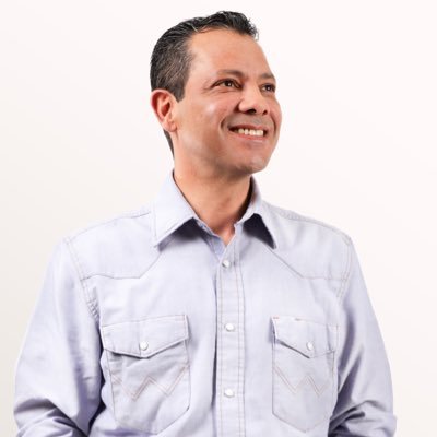 Sonorense, esposo de Maru y orgulloso papá. El ⚾ mi pasión.