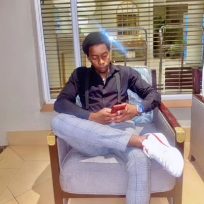 🇿🇲🇧🇼
psychology student / ♊️ asparagus, bite me.