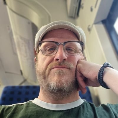 AWeyen's profile picture. Ich bins.#F95.#MenschensindmeinBeruf.