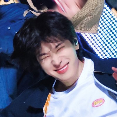 dec1501's profile picture. ¸ .　　★　° :. 민규 원우 @pledis_17　 . • ° 　 .　 *　:.　☆