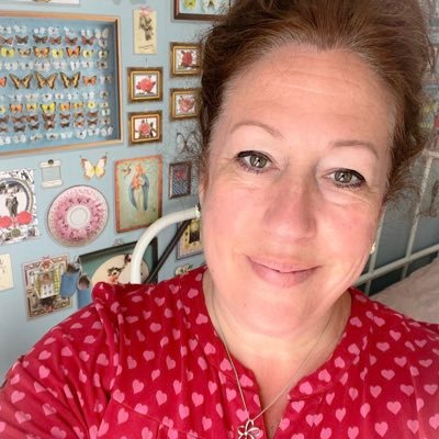 Flowermum_'s profile picture. Mantelzorg voor 2/ partner gehandicapt na ernstig ongeluk/jongste dochter autisme/ oma van de 2 liefste/https://t.co/Nl7V5ttQC3