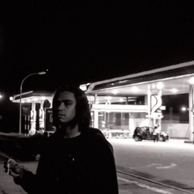 muhdxilam's profile picture. fefelaii