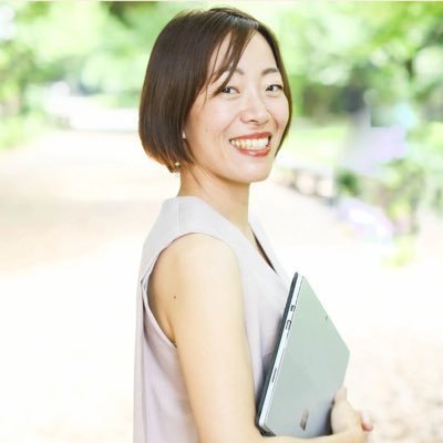 15年悩んだ生理通・PMSを食生活で卒業した方法を発信中|生理になると頭痛・吐き気・腹痛でトイレの住人→生理前後に変化がなさすぎて閉経を疑われる👽女性に産まれてよかった🥰と感じる人をもっと増やすために身体の仕組みについて日々研究し続けているオタクです✌️