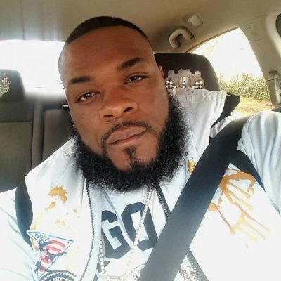 colinjames_40's profile picture. 🎬 Movie addict  
🍿 Popcorn ready  
🔥 Action thrills me  
😂 Comedy heals me  
❤️ Cinema = Life