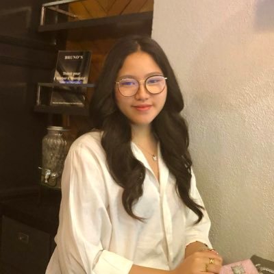hizzzzzil's profile picture. Bombastic side eye 👀