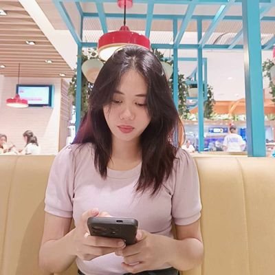 Ella68886031's profile picture. 🖤