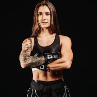 Ellie (@belly0x) 's Twitter Profile