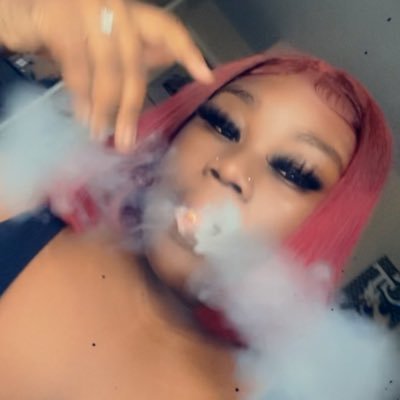 ii juuh smoke A1 zot & gt work lemme loneeee 😭😭 fmoig: @biscuittdf