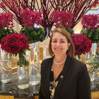 Presidenta de BioCubaFarma. Doctora en ciencias económicas, Biotecnóloga de Primer Nivel.