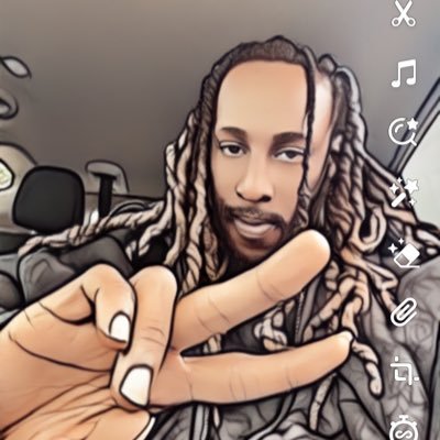 Loumac2700's profile picture. 