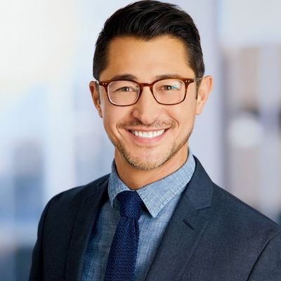 Transform dreams into reality through my crowdfunding prowess. As an impact philanthropy strategist, I create engaging campaigns for success. Let's collaborate!