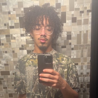 NoAHLuNa__'s profile picture. 