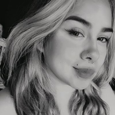 KarinaTrees's profile picture. 🙆🏻‍♀️🥀