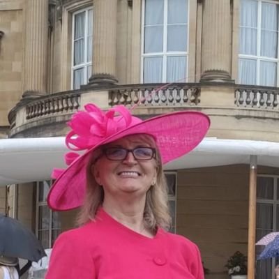 Co-founder o DLDD Trust and FB page Don't Let Dunstable Die. Awarded British Empire Medal.
https://t.co/3veDa4U47I