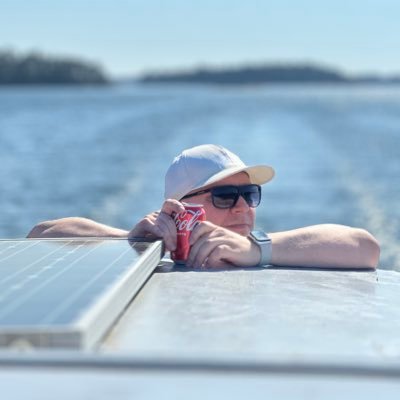 jannewaren's profile picture. I make computers beep boop correctly. Sometimes incorrectly.