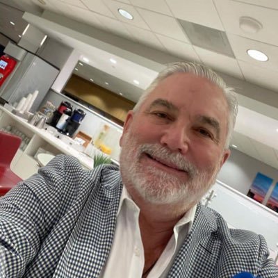 DanielMans8861's profile picture. Love yourself. Tracking news and philanthropy around the world