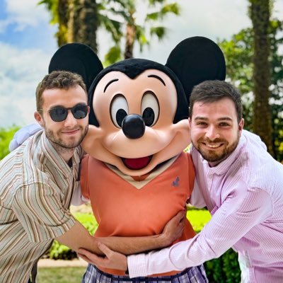 Benjamin & Lucas 🤩 Instagram @dlpmagic_ ✨- InsidEars @disneylandparis - Disney Social Club @disneyfr