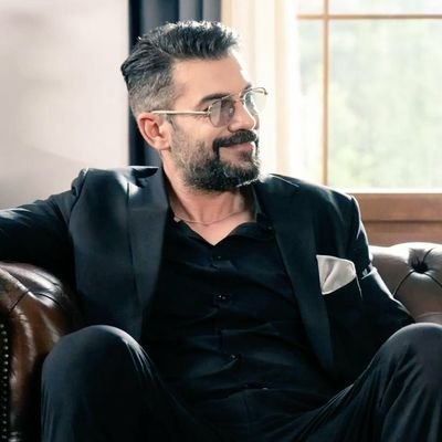 /turkish shows/ /Good Omens/ /ghosts/ and 200 other things.
cw: Uzak Şehir, Eşref Rüya