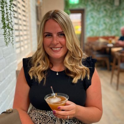 jodieraymont's profile picture. Love laughing! oh and eating!