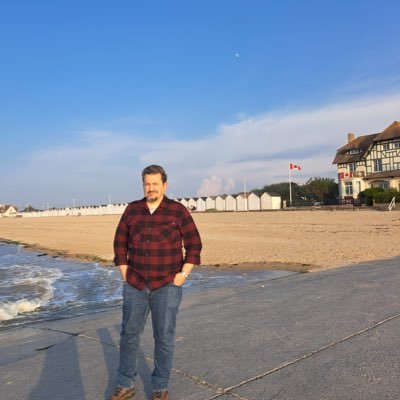 Menelaos Hadjicostis Profile