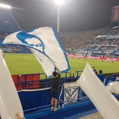 un chico tranquilo sin nada para Aportar. Velezano 🤍💙 Liberal de 🦁
Insta: ja.guitart