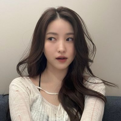 zzzulatte's profile picture. broke(n) funny