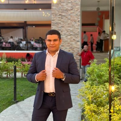 Licenciado en Estudios Políticos y Gobierno, excandidato a Diputado Federal Circunscripción 1 🇲🇽❤️
Joven y Tapatío 😊