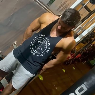 straight financial domination | 6ft2 | size 12 | 18+🏴. telegram channel: https://t.co/CMxEUoaE3R