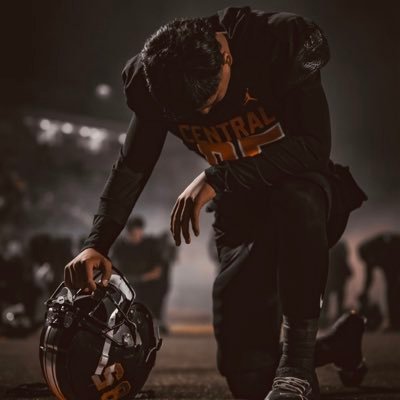 5’7|football/basketball C/O 2026 |freshman| jv | Central East High School| WR, DB🏈
