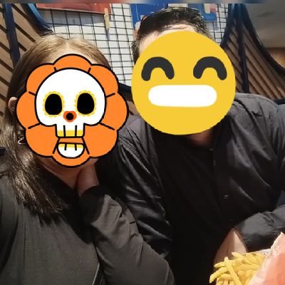Chica con pareja y permiso para salir sola o con el, hotwife en entrenamiento. chicos solos para mí, o pareja para inter, chicas para los dos, yo bi...el hetero